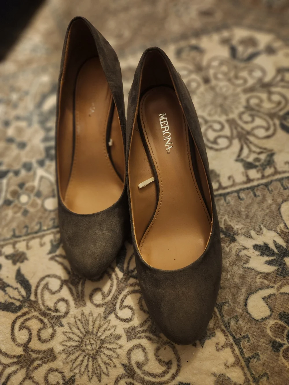 Women's Suede Wedge Pumps - Grey